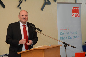 MdB Bernd Rützel bei seiner Rede (Foto Stefan Kritzer)